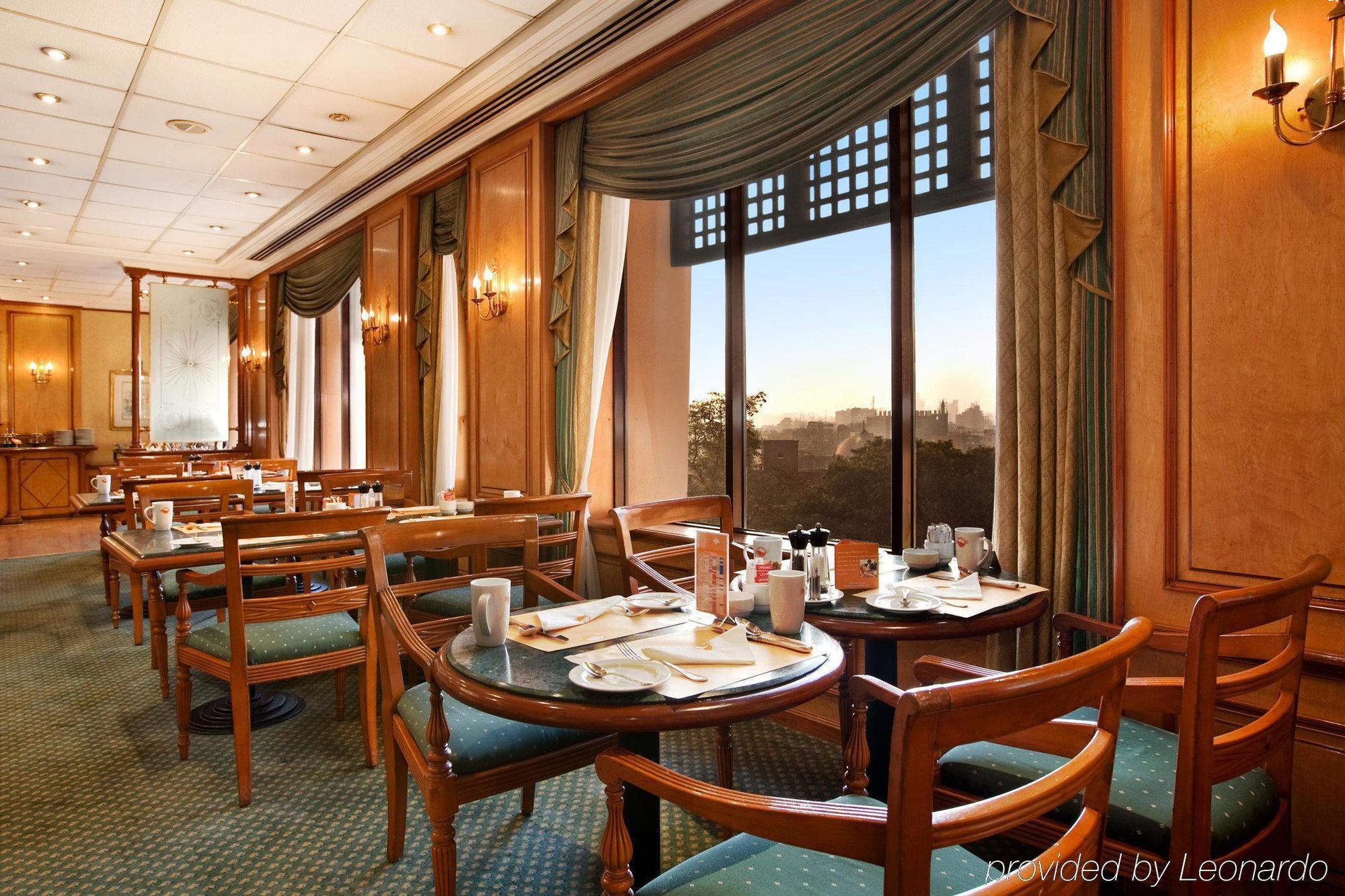 World Trade Center & Residences Отель 4*