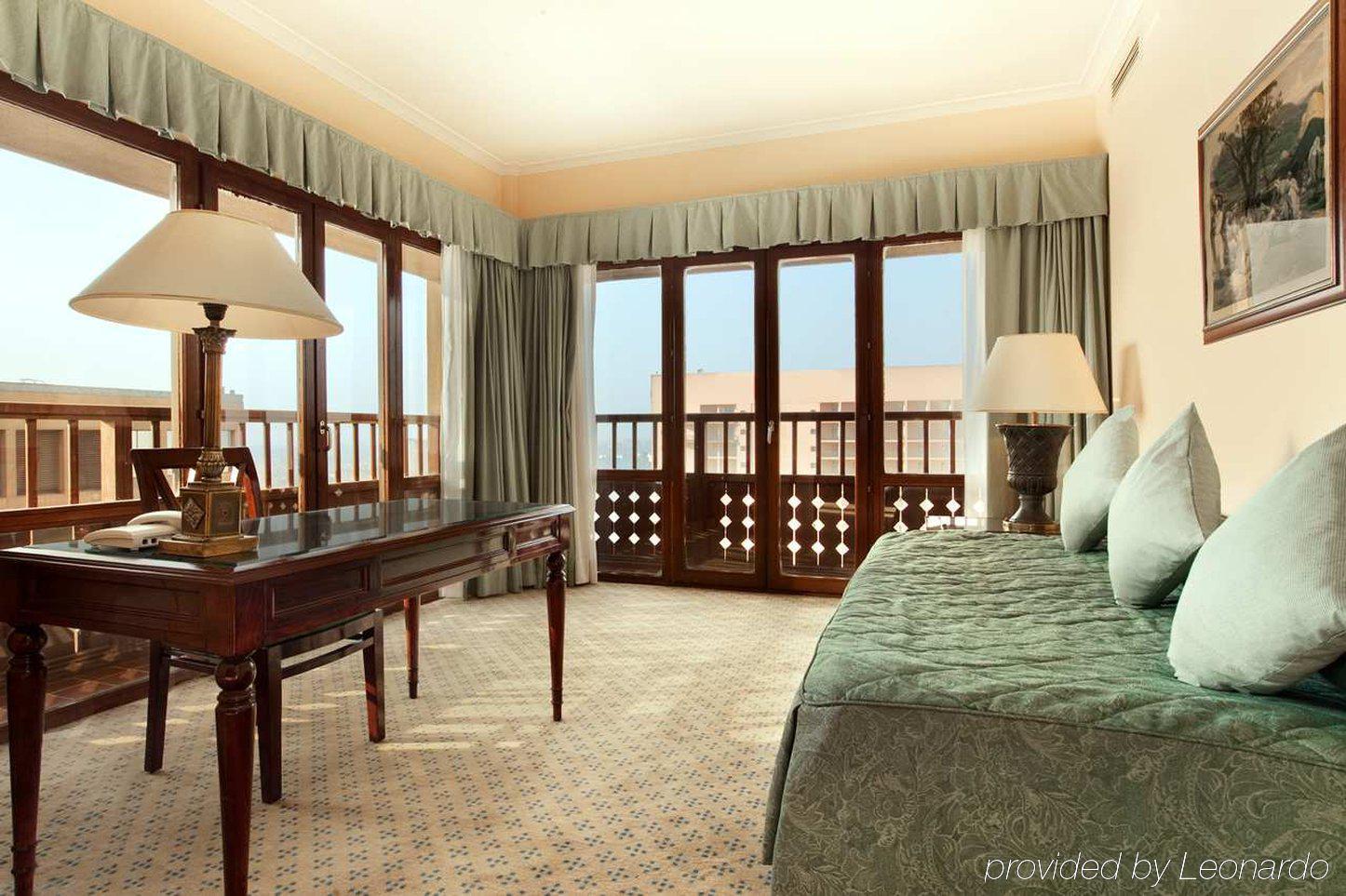 World Trade Center & Residences 4*